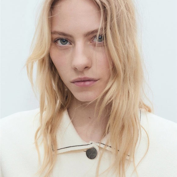 NWT MANGO
Women's Contrast Trim Crop Cardigan Sweater - Picture 4 of 8